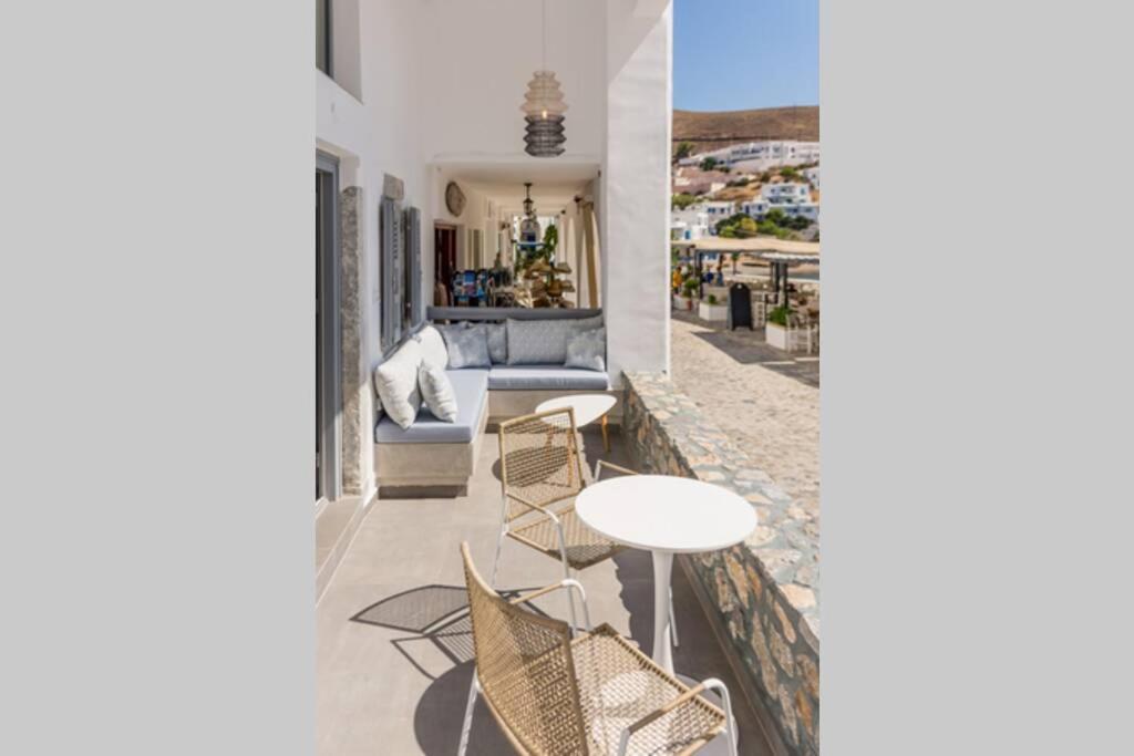 Casa Tholari Al Mare Villa Pera Gyalos Екстериор снимка