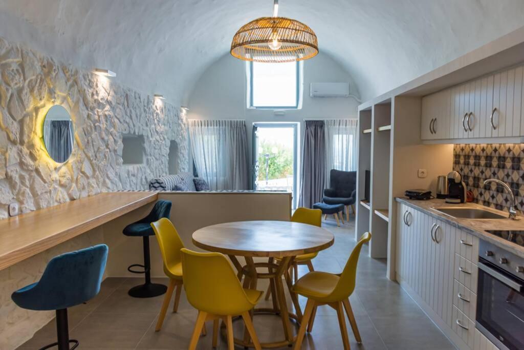 Casa Tholari Al Mare Villa Pera Gyalos Екстериор снимка