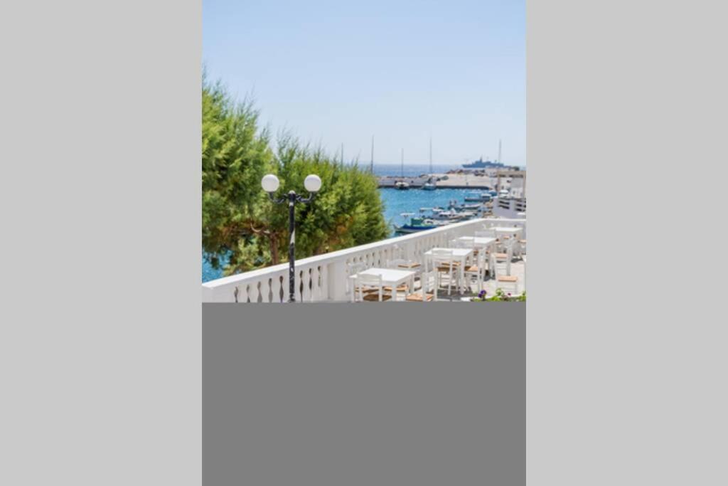 Casa Tholari Al Mare Villa Pera Gyalos Екстериор снимка
